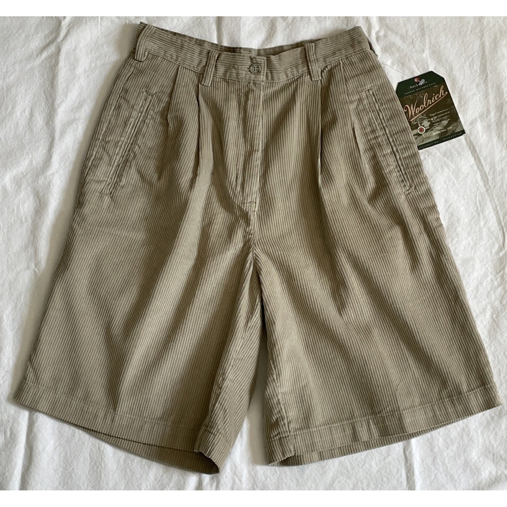 NWT Vintage Women's Y2k 90's Corduroy Pleated Bermuda Shorts Size 6 Woolrich